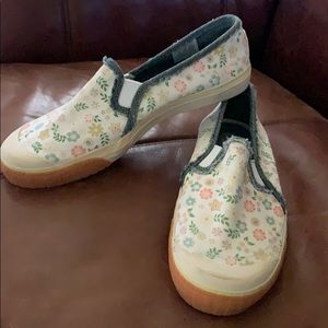 Floral Keds With Denim Trim Size 8.5